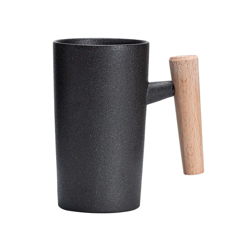 Becher mit Holzgriff