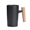 Becher mit Holzgriff